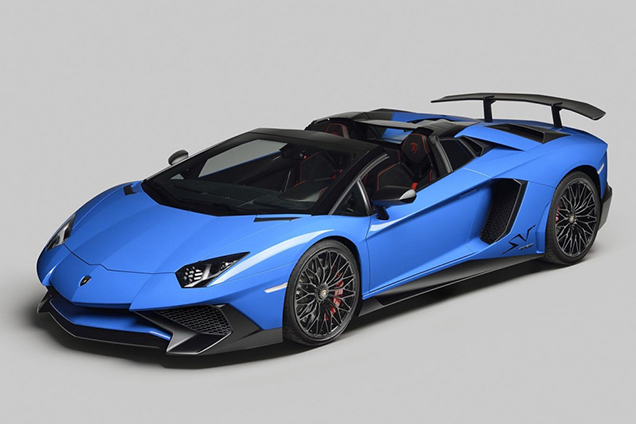 Komt de Lamborghini Aventador ook als achterwielaandrijver? 