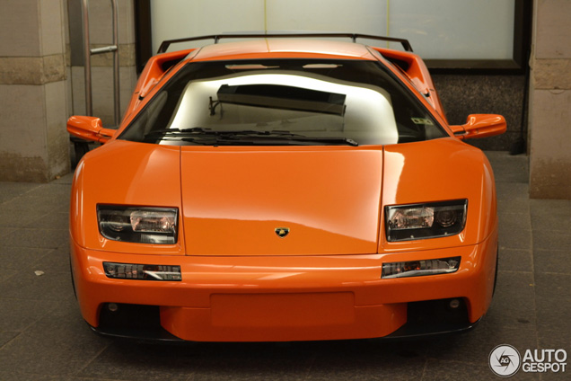 Color game on point: Lamborghini Diablo VT