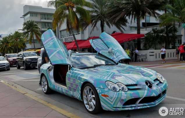 Mercedes-Benz SLR McLaren gaat terug in de tijd