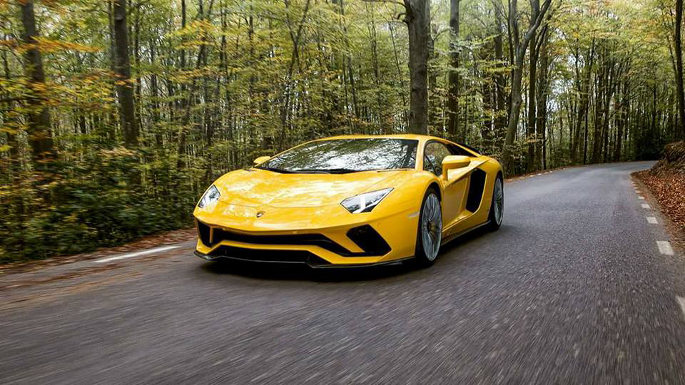 Is dit de nieuwe Lamborghini Aventador?