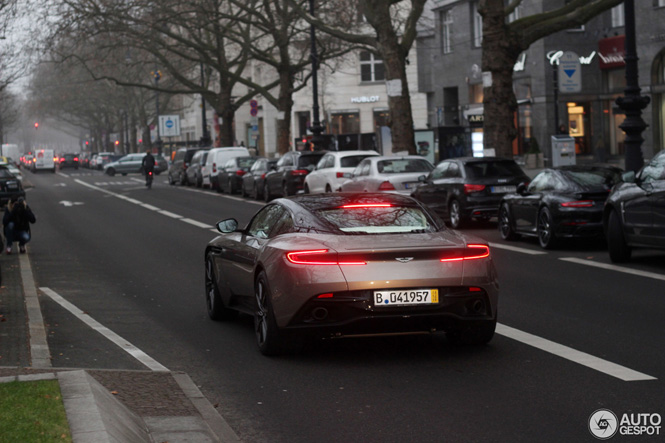 Feest voor autospotters in Duitse steden