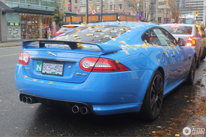 Jaguar XKR-S heeft de mazelen