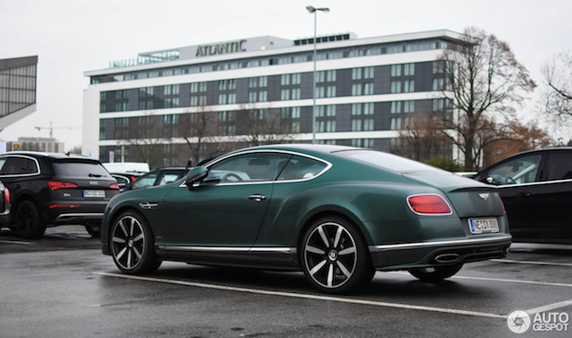 Gespot: Een Bentley met een waanzinnig kleurtje!