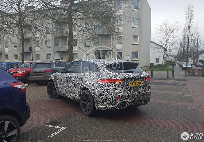 Wat deed de Jaguar F-PACE SVR in Roermond?