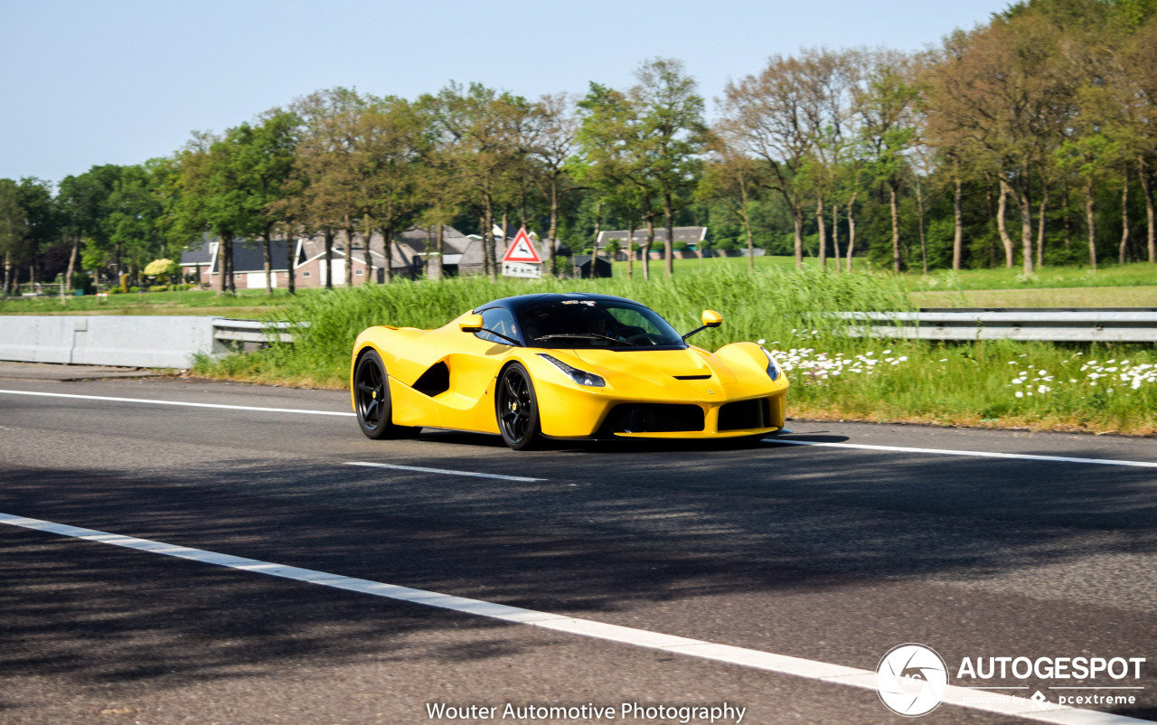 今日最佳照片：艳黄法拉利 LaFerrari