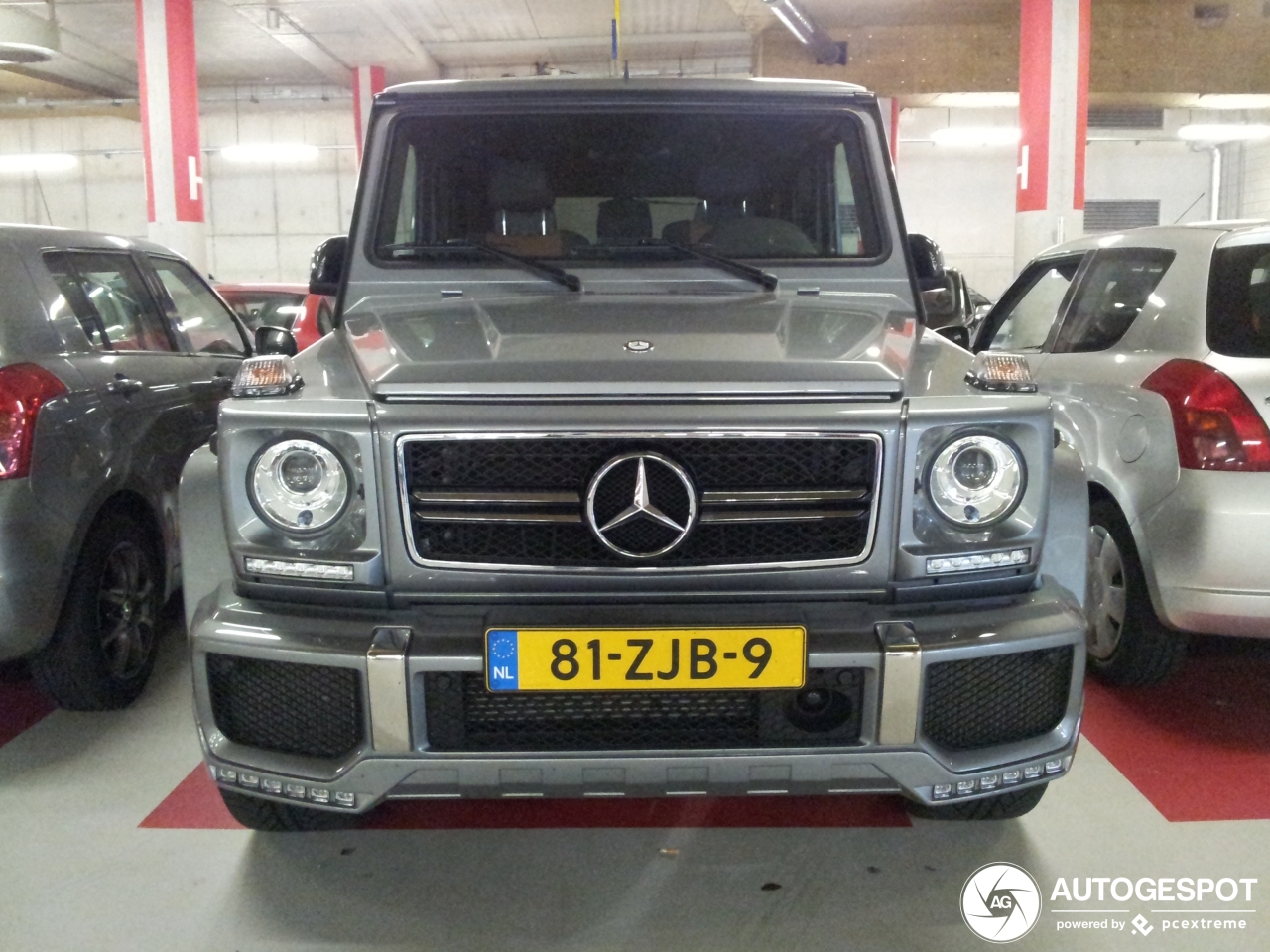 Mercedes-Benz G 63 AMG heeft de kerstversiering al klaar