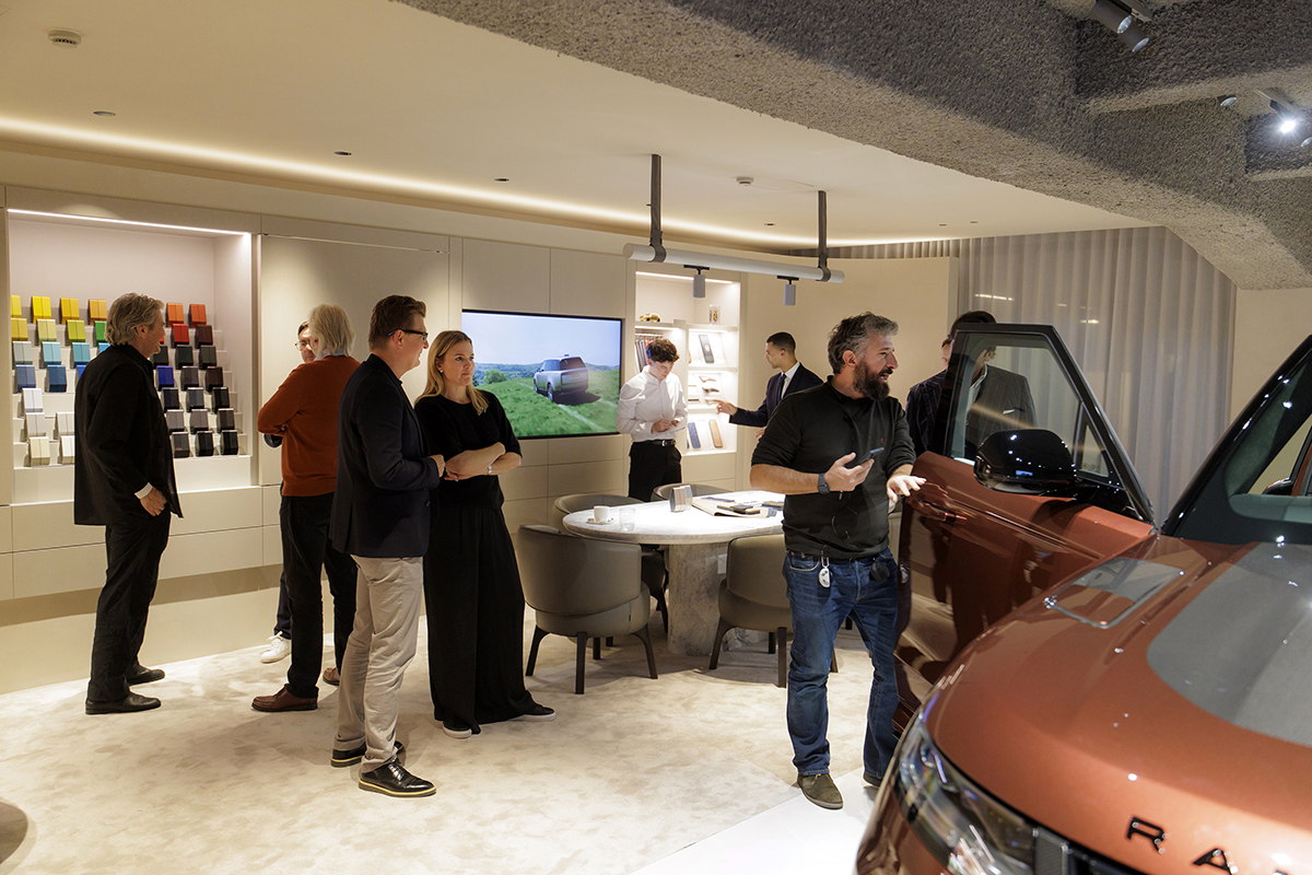 Range Rover opent exclusieve SV Bespoke Studio in Antwerpen